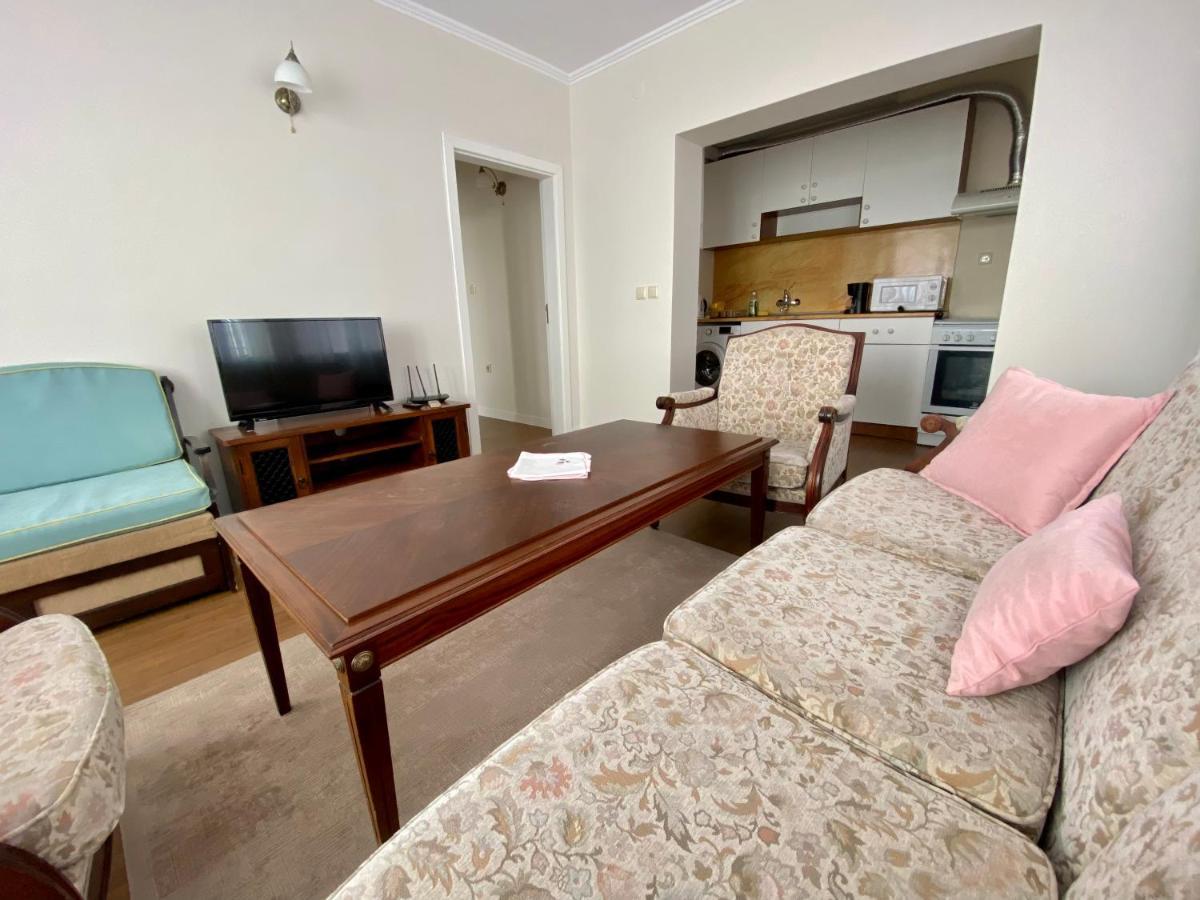 Wild Cherry Apartments St Constantin et Helena Extérieur photo